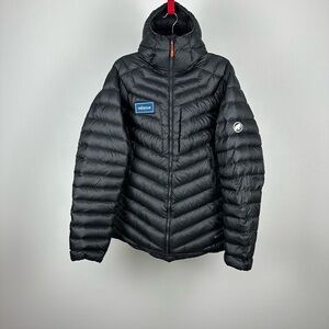 mammut broad peak in hooded Pertex Quantum Black   jacket Size XL